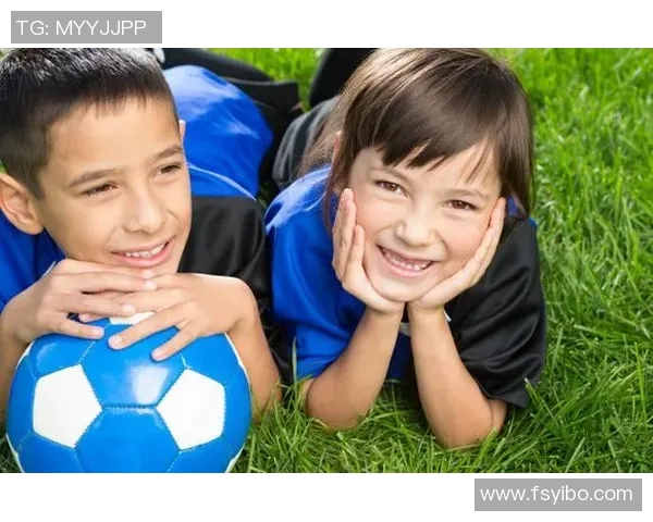 足球明星的兄弟姐妹揭秘他们的成长故事与职业生涯的影响 足球明星的兄弟姐妹揭秘他们的成长故事与职业生涯的影响